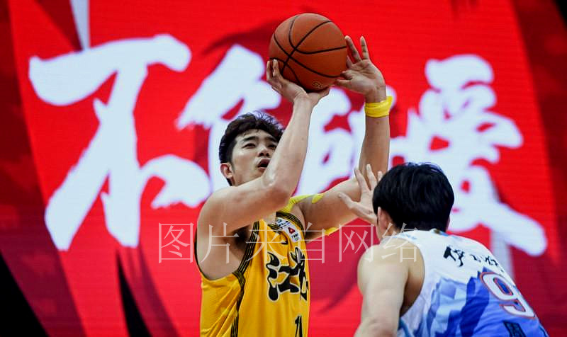 1xBit体育网站-关于亚琛球队努力奋战，但遭遇强劲对手的信息