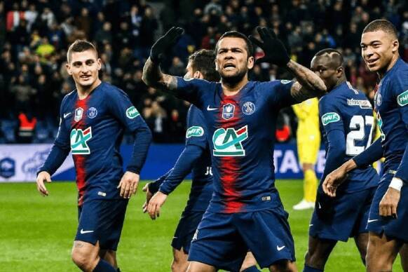 巴黎圣日耳曼客场不敌里尔，法甲领跑优势受挑战的简单介绍