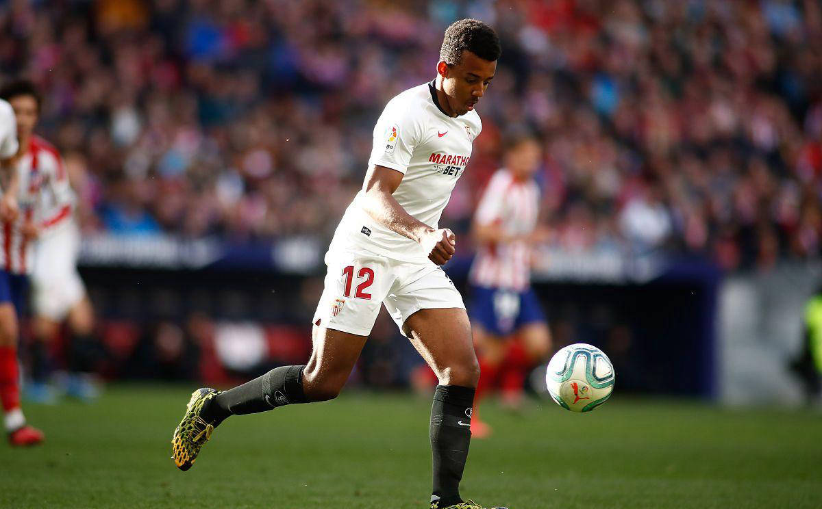 塞维利亚客场险胜,逆转战局 塞维利亚客场险胜,逆转战局