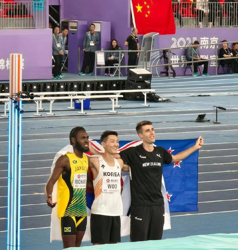 选手奋勇拼搏,交出令人瞩目成绩 选手奋勇拼搏,交出令人瞩目成绩