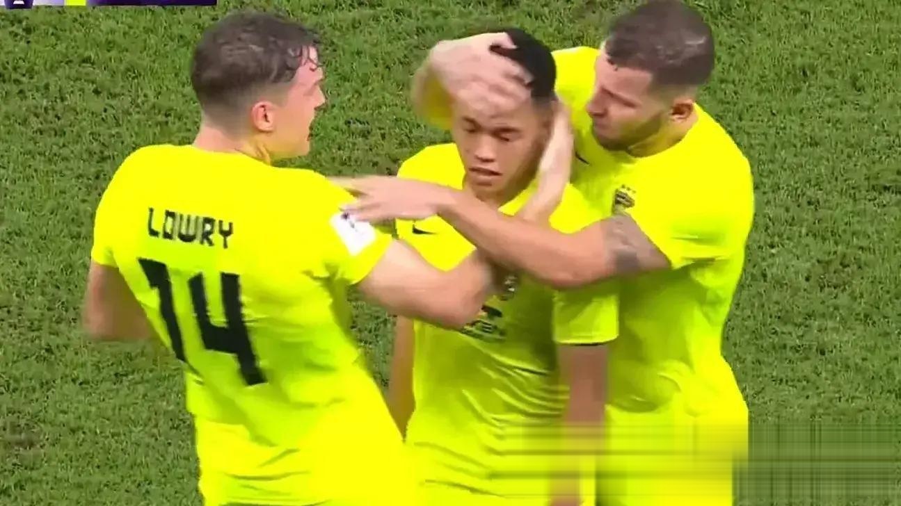 1xBit体育在线-包含在上海海港赛场上演亚冠，爆冷，引发观众齐声高喊的词条