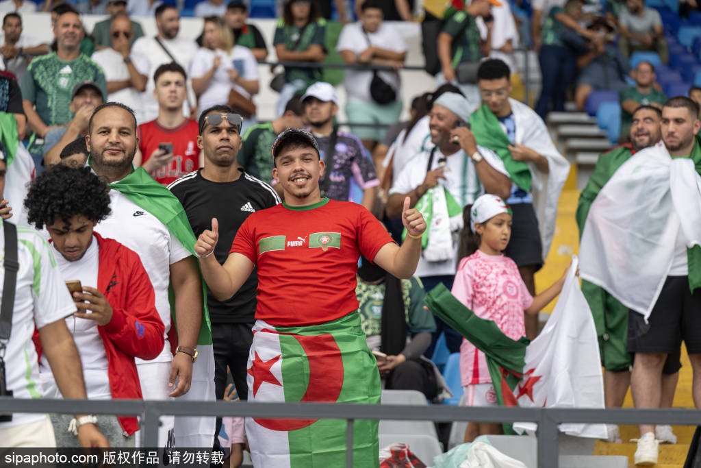 伊斯坦布尔首场胜利，球迷狂欢庆祝的简单介绍